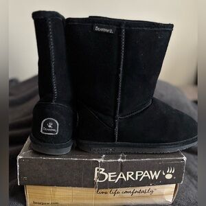 BEARPAW Women's Emma Short 8inch classic suede boot